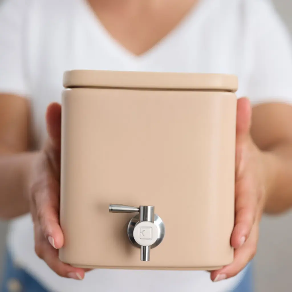 komby_produit_kube_biscuit_mains